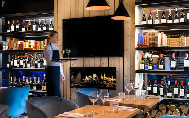 kalfire e one 100f installed in a bar commercial